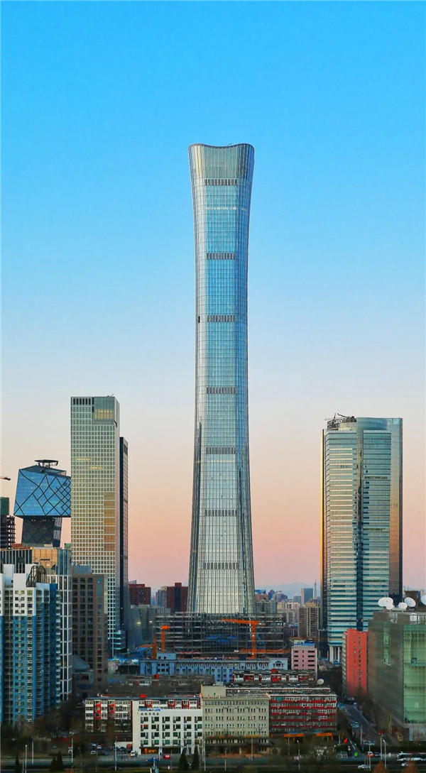 北京博贏(yíng)天下施工外墻裝飾裝修中國尊全景